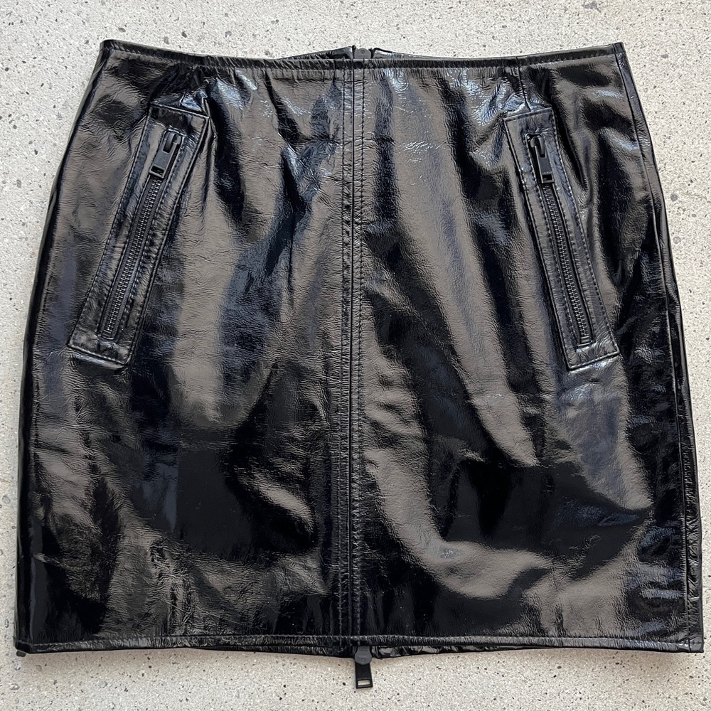 Lamarque Black Patent Leather Mini Skirt - Picture 3 of 7